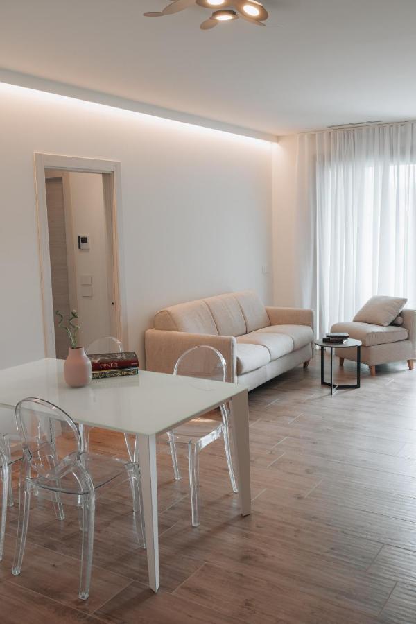 Sea Breeze Aparthotel Caorle Exterior photo