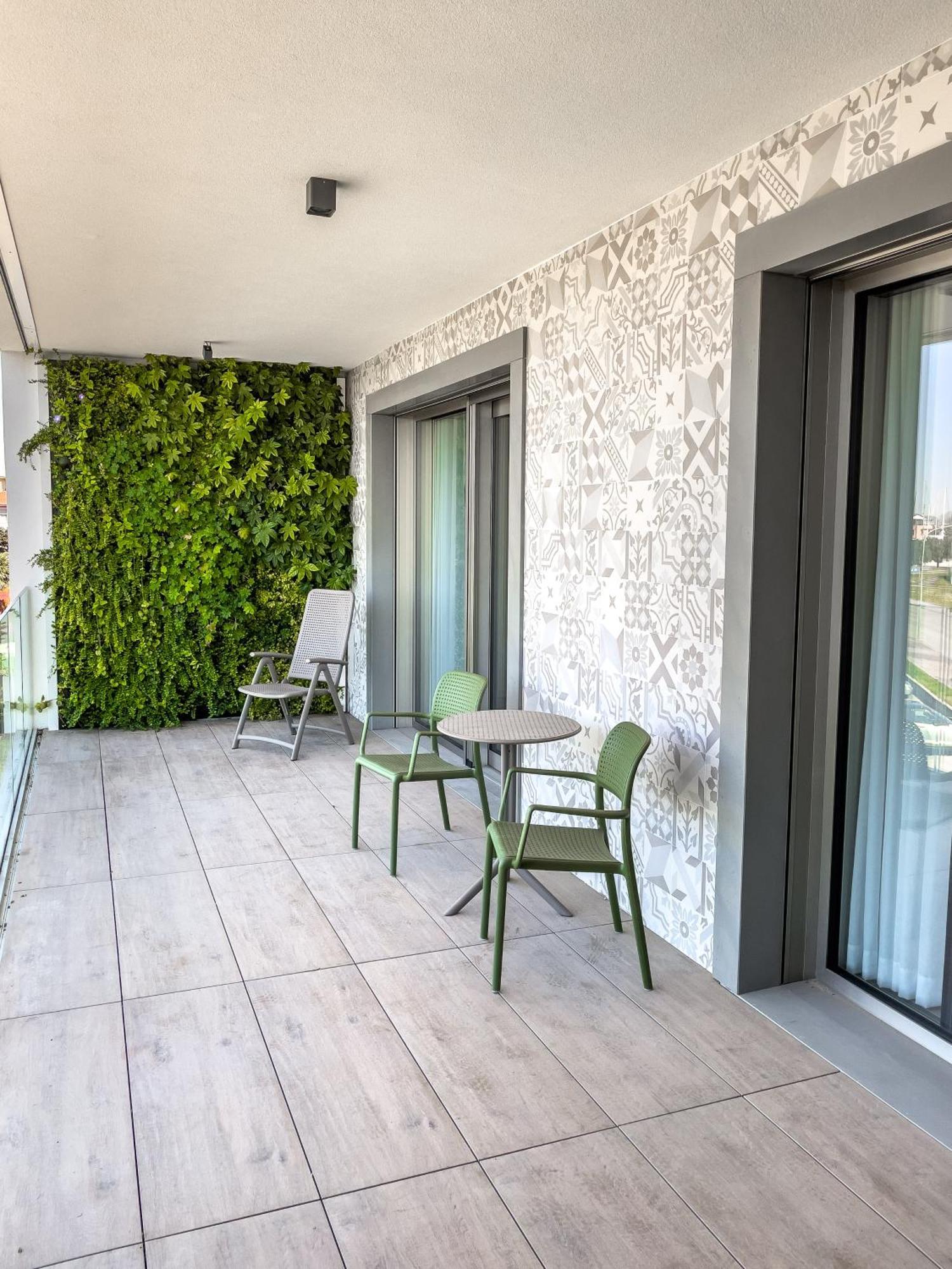Sea Breeze Aparthotel Caorle Exterior photo